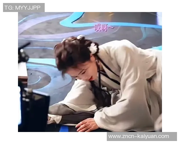 五大囧再添一笔大球后退鞋子掉落摔倒瞬间引发笑声