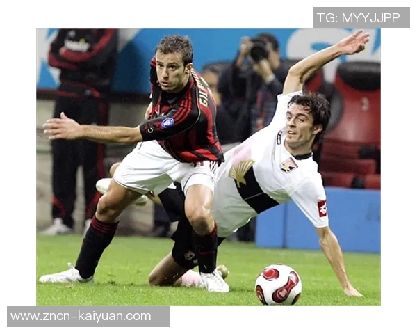 吉拉迪诺重返圣西罗感慨万千与米兰的特别缘分令人动容 吉拉迪诺重返圣西罗感慨万千与米兰的特别缘分令人动容