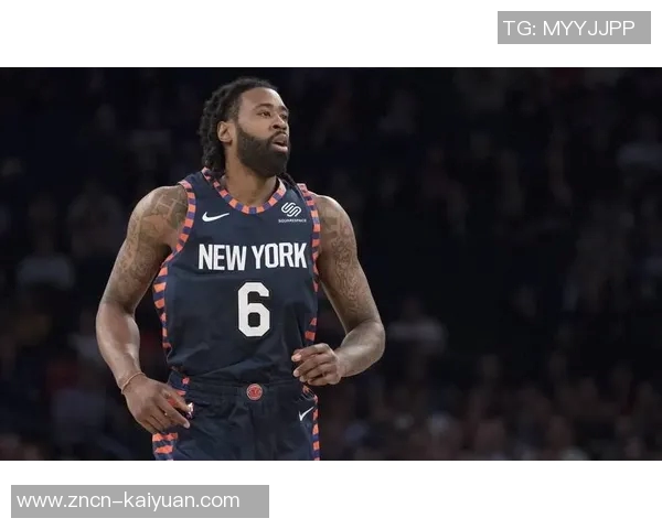 小乔丹内线强势补篮得手并成功加罚展现绝佳状态 小乔丹内线强势补篮得手并成功加罚展现绝佳状态