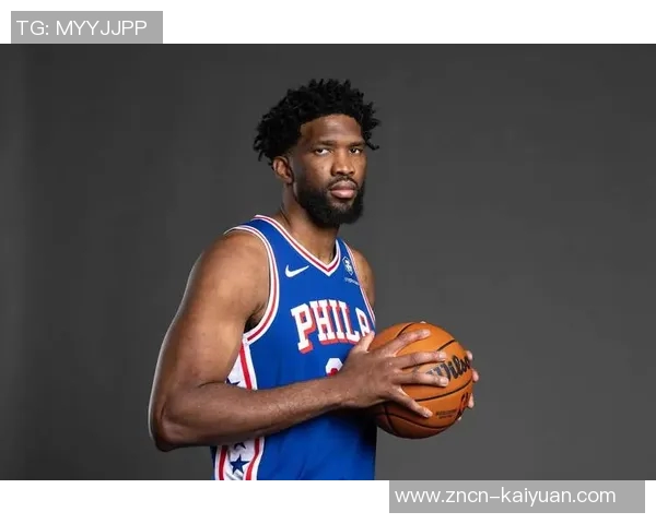 乔治恩比德参与3对3训练展现流畅移动与顶级投篮技巧 乔治恩比德参与3对3训练展现流畅移动与顶级投篮技巧