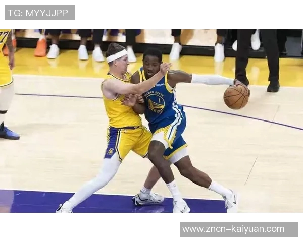 科尔期待霍福德与库明加联手小库打四号位伙夫打五号位搭配射手将极具观赏性 科尔期待霍福德与库明加联手小库打四号位伙夫打五号位搭配射手将极具观赏性